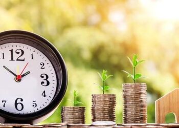 The Insurance Compass: A Personal Journey to Navigating the Digital Maze and Building a Resilient Financial Future