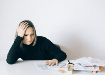 The Adjuster’s Portfolio: A Career Architect’s Guide to Maximizing Your Auto Damage Adjuster Salary